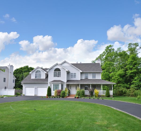 Asphalt Driveway Sealcoating in Winter Haven
